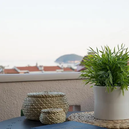Apartment Palio Grey Palaiontsiflikion
